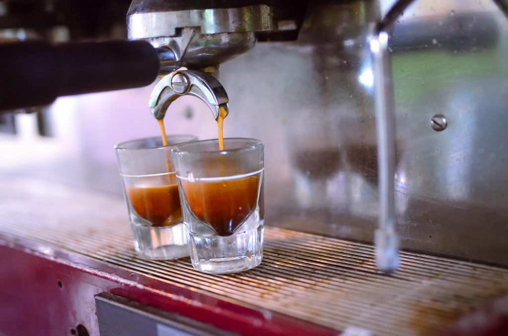 Espresso shots for café lattés 