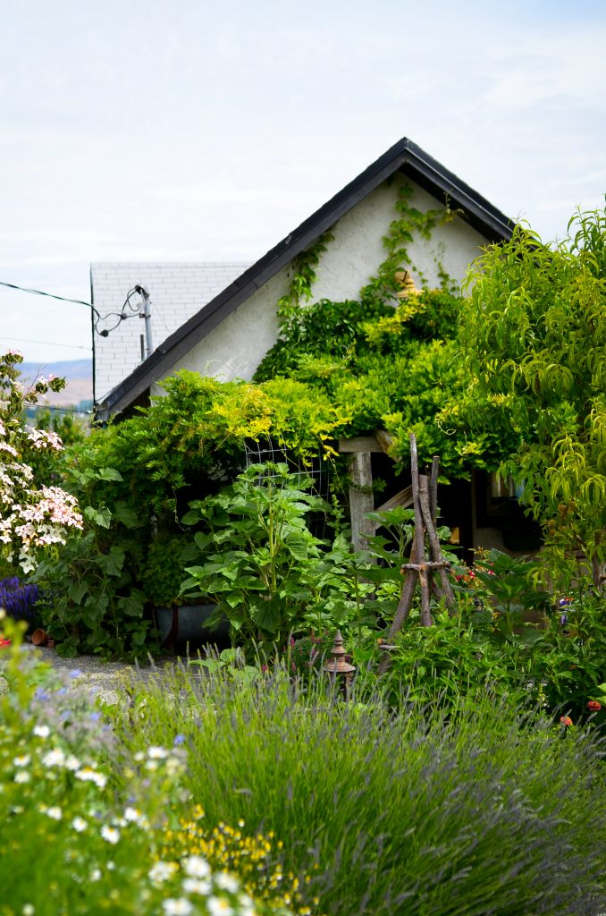 Cottage Garden | The Elliott Homestead (.com)