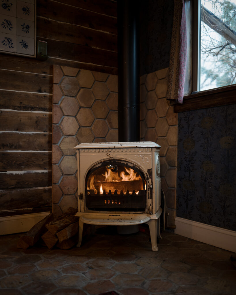 Kitchen fireplace | The Elliott Homestead (.com)